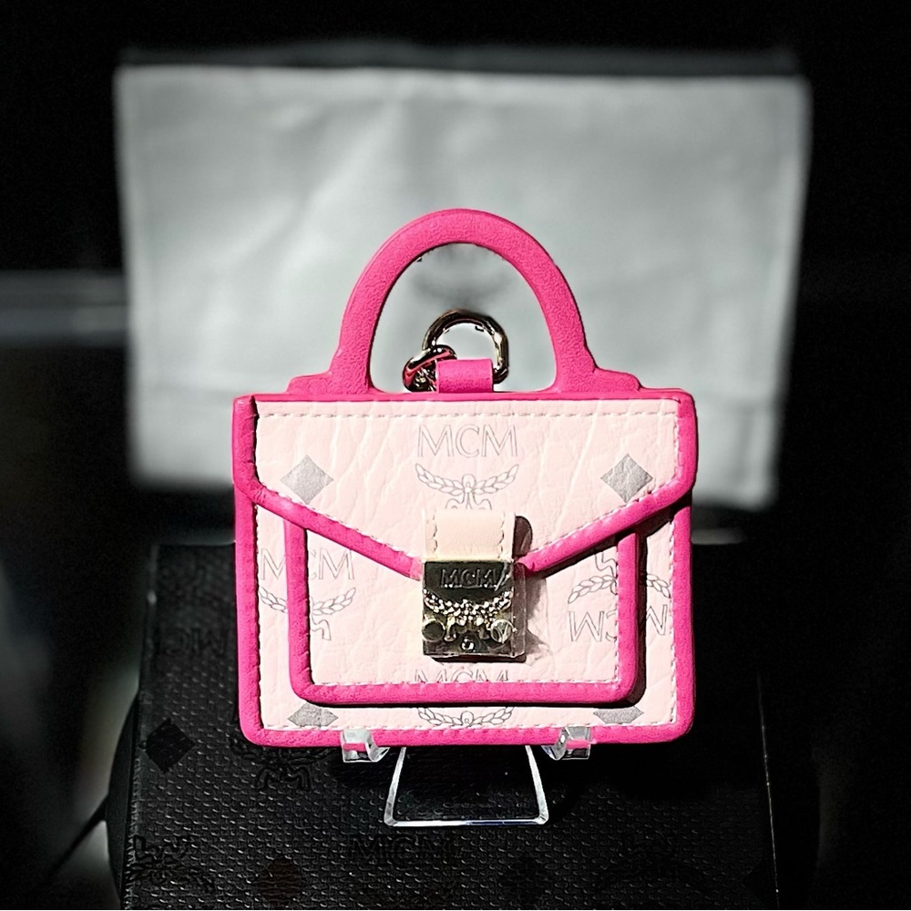 MCM New Visetos Mini Patricia Key Charm (Bag Jewelry 😉) includes box